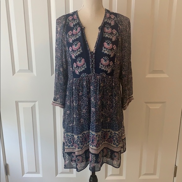 Joie Dresses & Skirts - Joie silk floral and paisley print dress